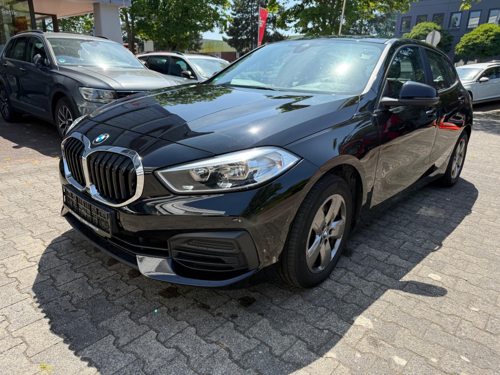 BMW 118 d Advantage *NAVI*PDC*1HD*SCHECKHEFT*