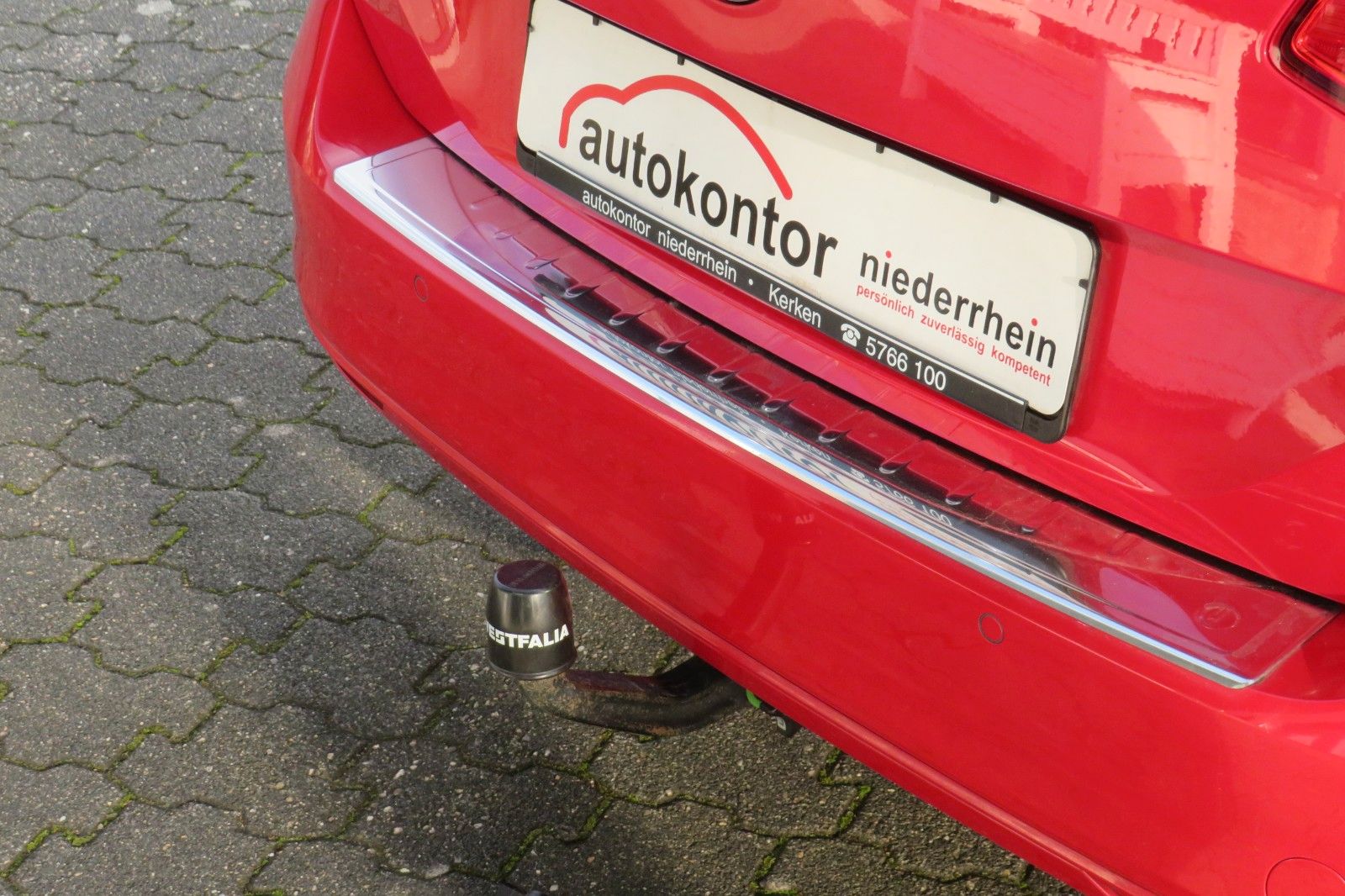 Fahrzeugabbildung Volkswagen Comfortline ACC LED KAMERA AHK NAVI APP-CONNECT