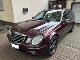Mercedes-Benz E 320 CDI 4MATIC T AVANTGARDE Avantgarde - Mercedes-Benz E 320 aus 2006: Cdi