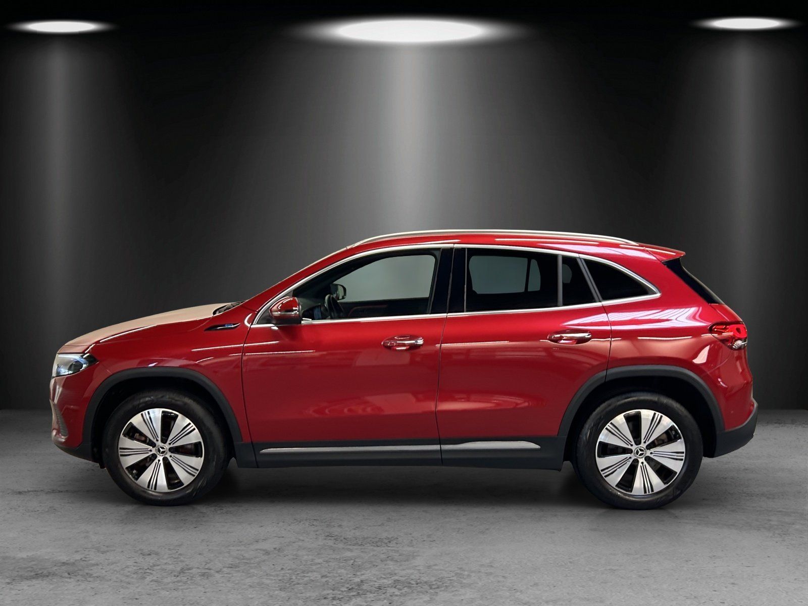 Fahrzeugabbildung Mercedes-Benz EQA250 Prog DISTRO Pano Memo Hifi 360°KeyGo Busi