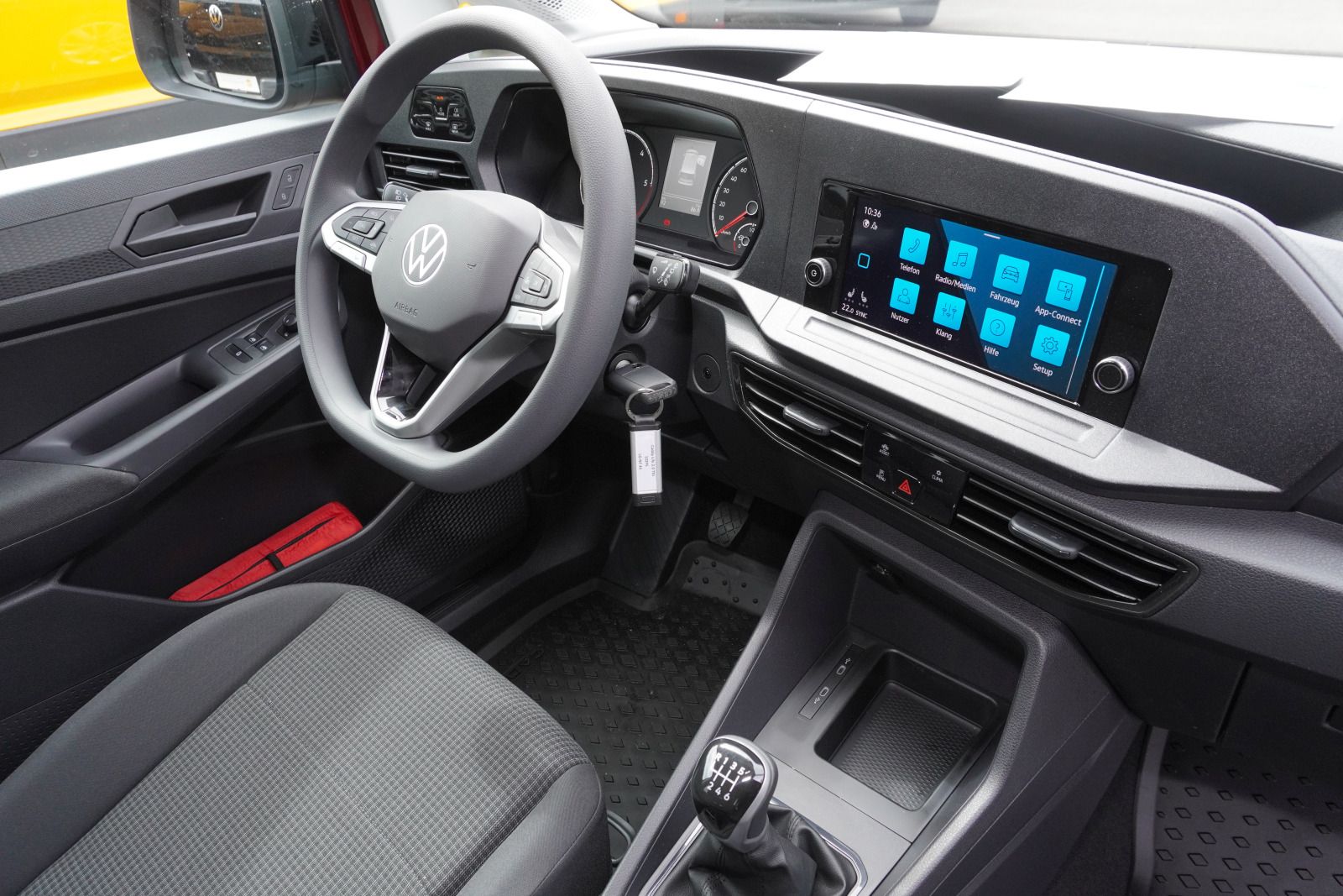 Fahrzeugabbildung Volkswagen Caddy 5-Sitzer Motor: 2,0 l TDI EU6 SCR 75 kW Ge