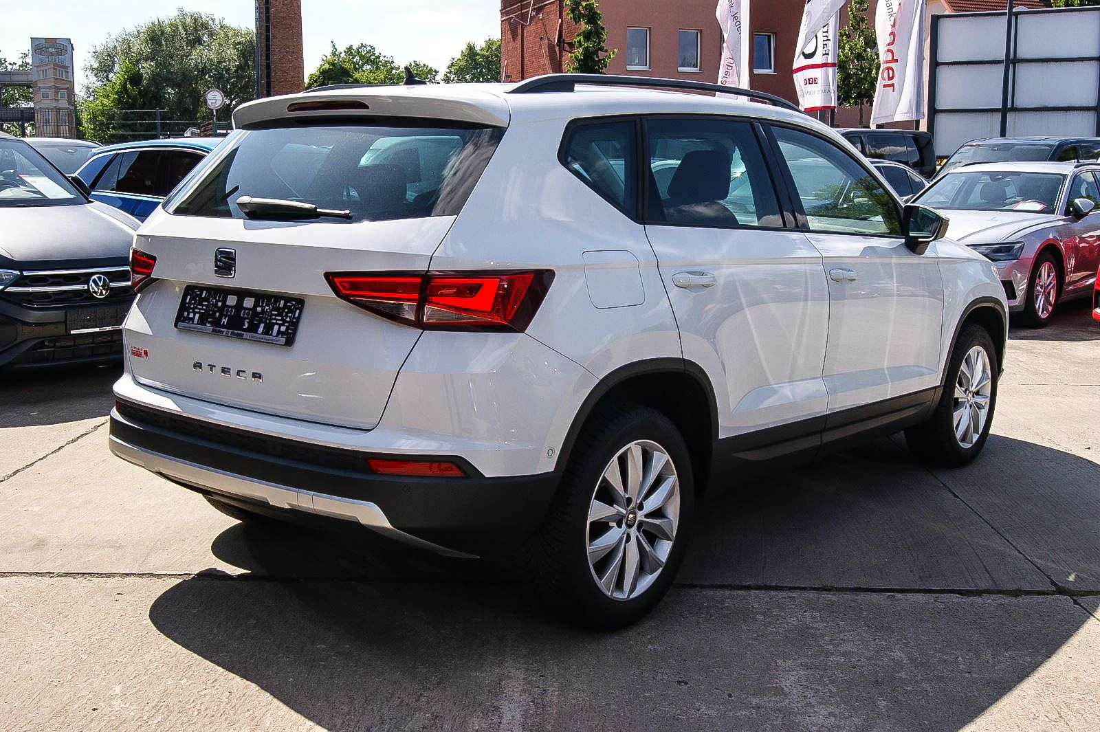 Fahrzeugabbildung SEAT Ateca 2.0 TDI DSG Style VIRTUAL BUSINESS ANHKZGV