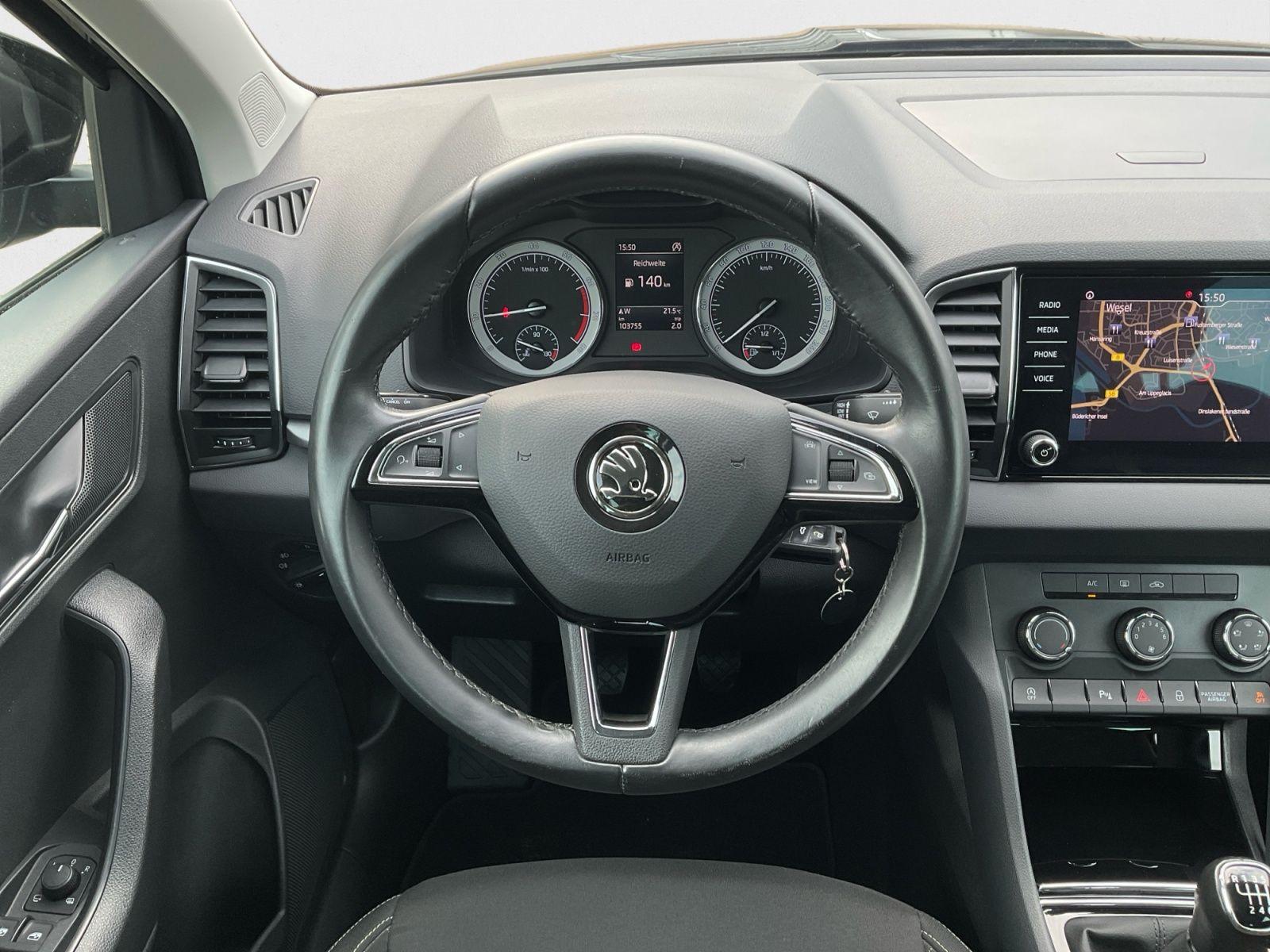 Skoda Karoq 1.0 TSI Ambition AHK CarPlay Tempomat