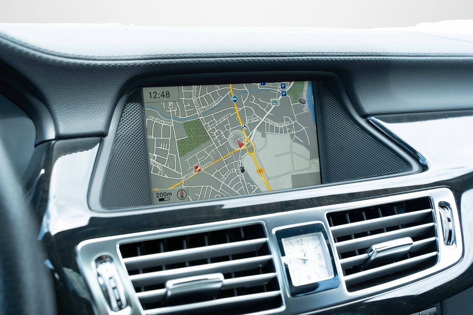 Fahrzeugabbildung Mercedes-Benz CLS 500 AMG XENON PANO LEDER MEMORY 19" TEL H&K