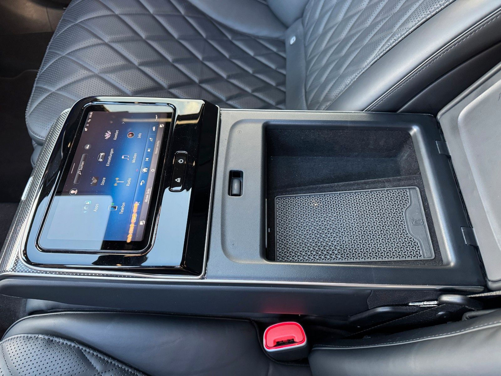 Fahrzeugabbildung Mercedes-Benz S 580 4M L VOLL+AMG+Chauffeur+STH+3D+Pano+