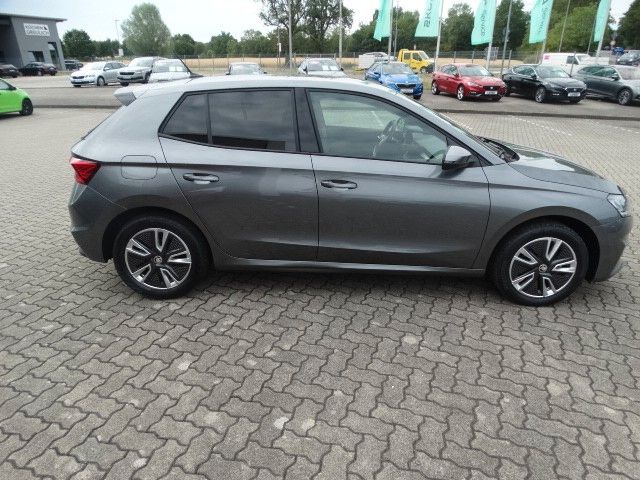 ŠKODA Fabia Fabia Ambition 1.0 TSI – Bild 7 von 19