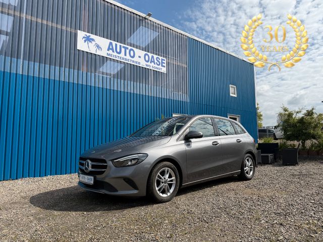 MERCEDES-BENZ B 180**Automatik**62 TKM**AHK**LED**Digital**