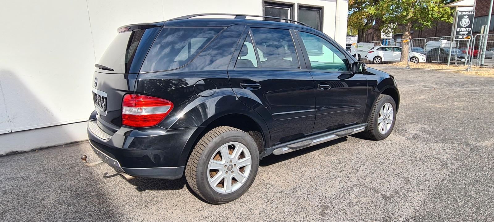 Mercedes-Benz ML280 2005 — photo 19