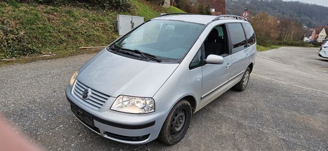 Volkswagen Sharan/ 7 SITZER/AHK/1,9TDI/AUTOMATIK*