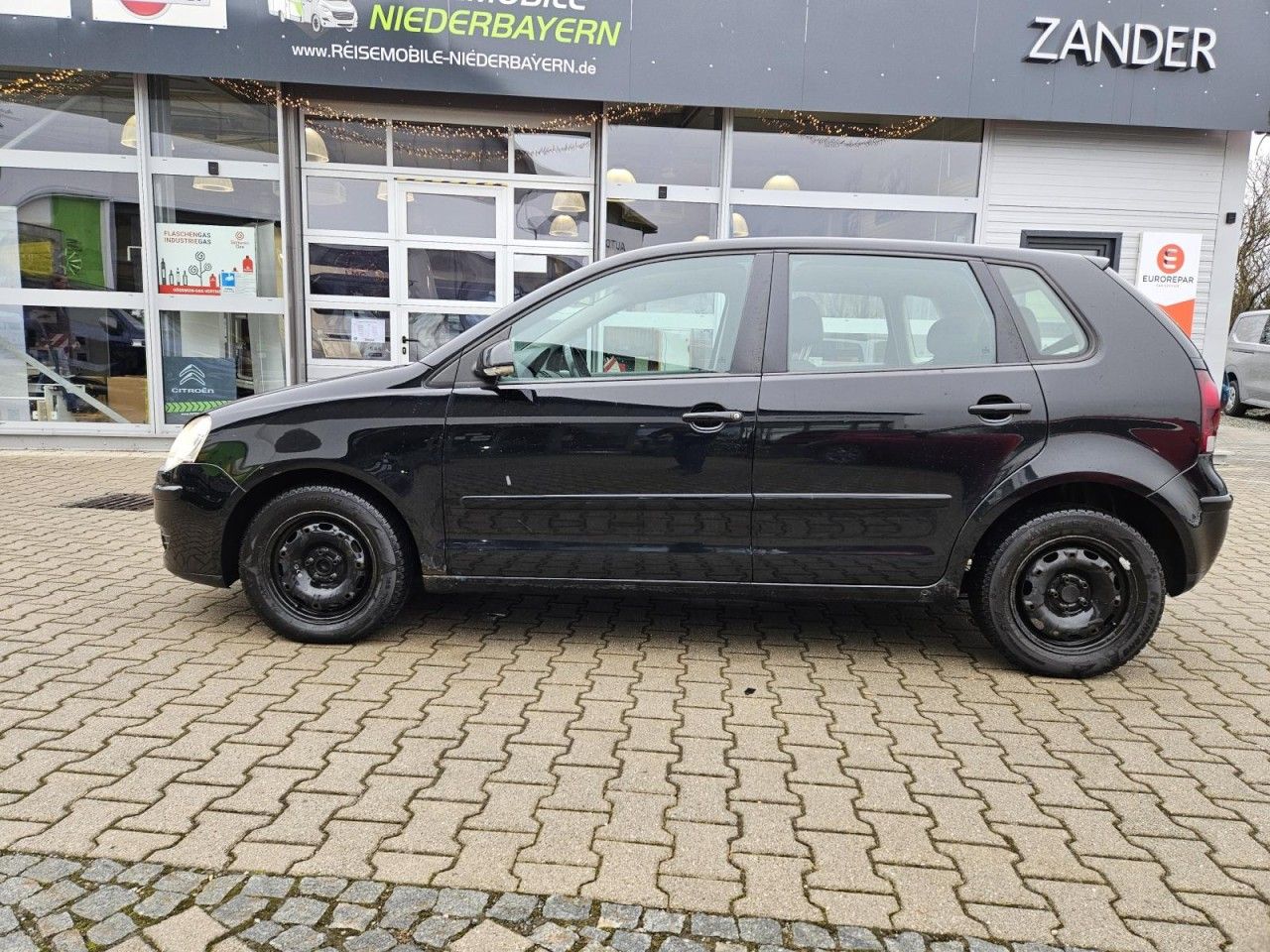Fahrzeugabbildung Volkswagen Polo IV Comfortline / Nicht an Privat