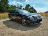 Mercedes-Benz E 250 BlueTEC 4MATIC T AVANTGARDE Autom. AVA...