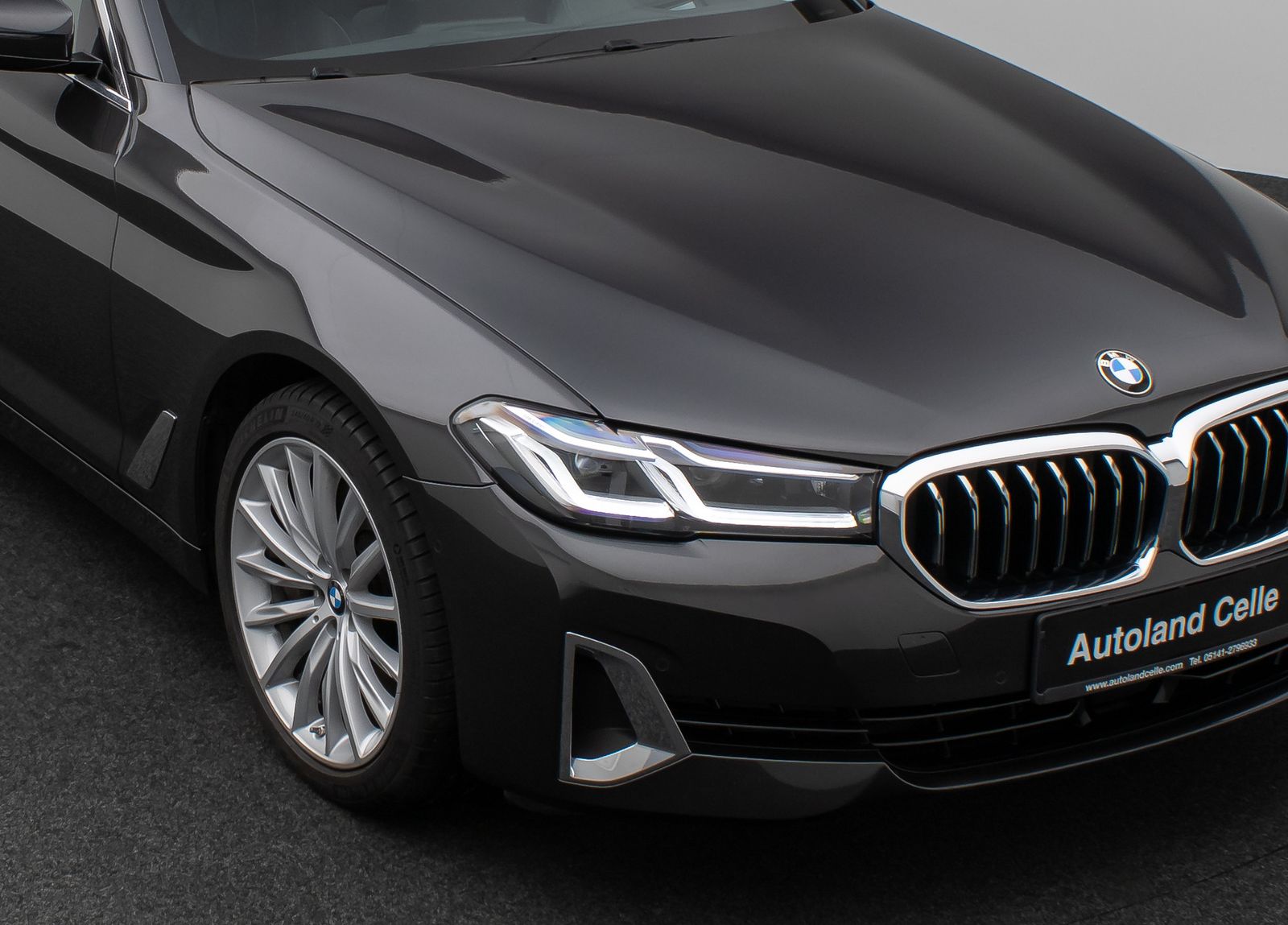 Fahrzeugabbildung BMW 530d xD Luxury Line Kamera HUD DAB H/K Laser AHK