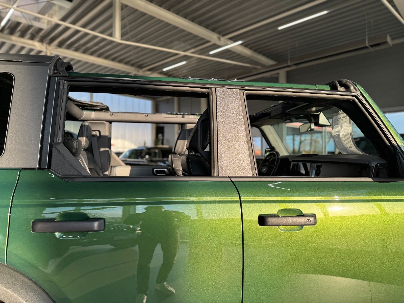 Fahrzeugabbildung Ford Bronco Badlands 4WD ACC AHK