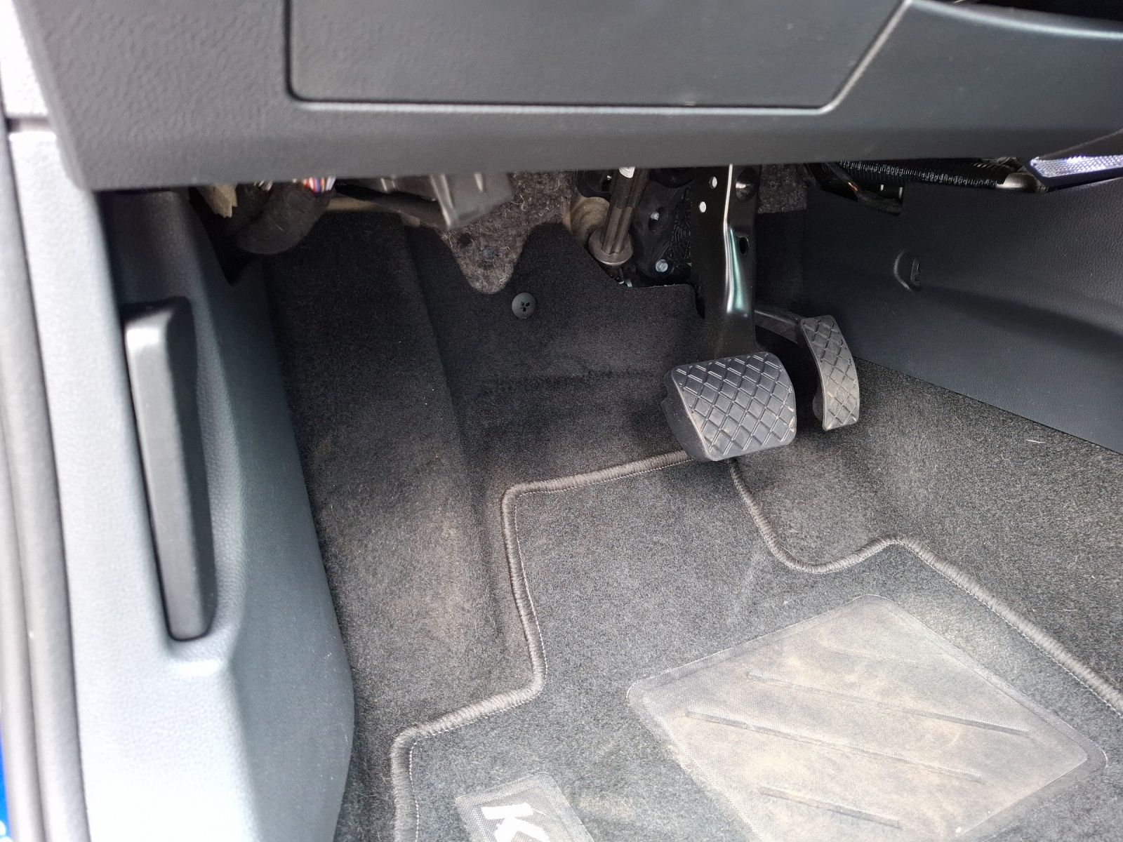 Fahrzeugabbildung SEAT Ibiza TSI FR-Line Beats DSG LED Navi AID ACC RFK