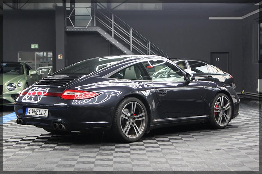 Porsche 997 Targa 4S PDC / PANO / NAVI / SCHECKHEFT