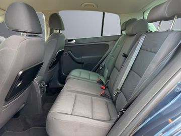 Volkswagen Golf - 10