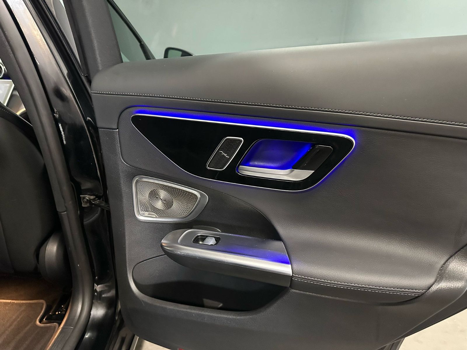 Fahrzeugabbildung Mercedes-Benz C 300 d Autom. AVANTGARDE*NIGHT*AHK*DISTRO*360*
