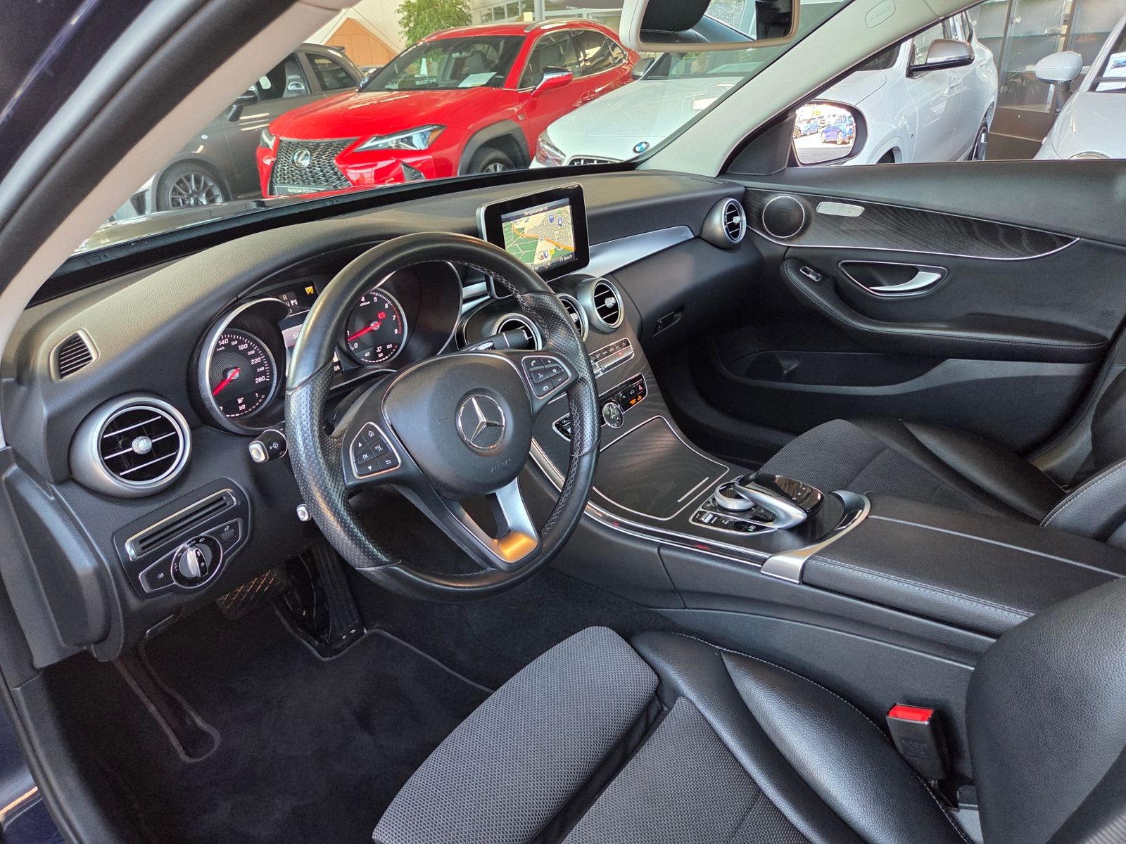 Fahrzeugabbildung Mercedes-Benz C 200 Avantgarde AHK MEMORY LED NAVI