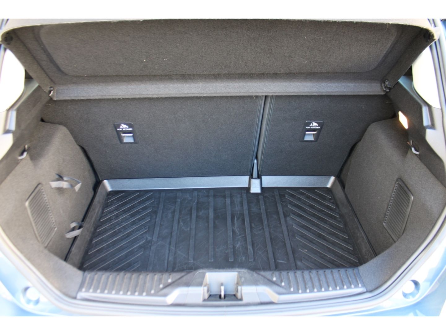 Fahrzeugabbildung Ford Fiesta Cool & Connect AppLink GRA PDC Winter-P.