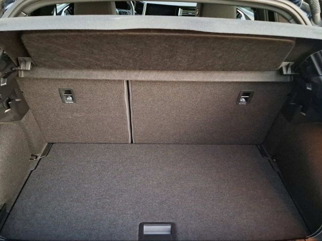 A1 SPORTBACK 30 TFSI ADVANCED LED+SHZ+PDC+DAB