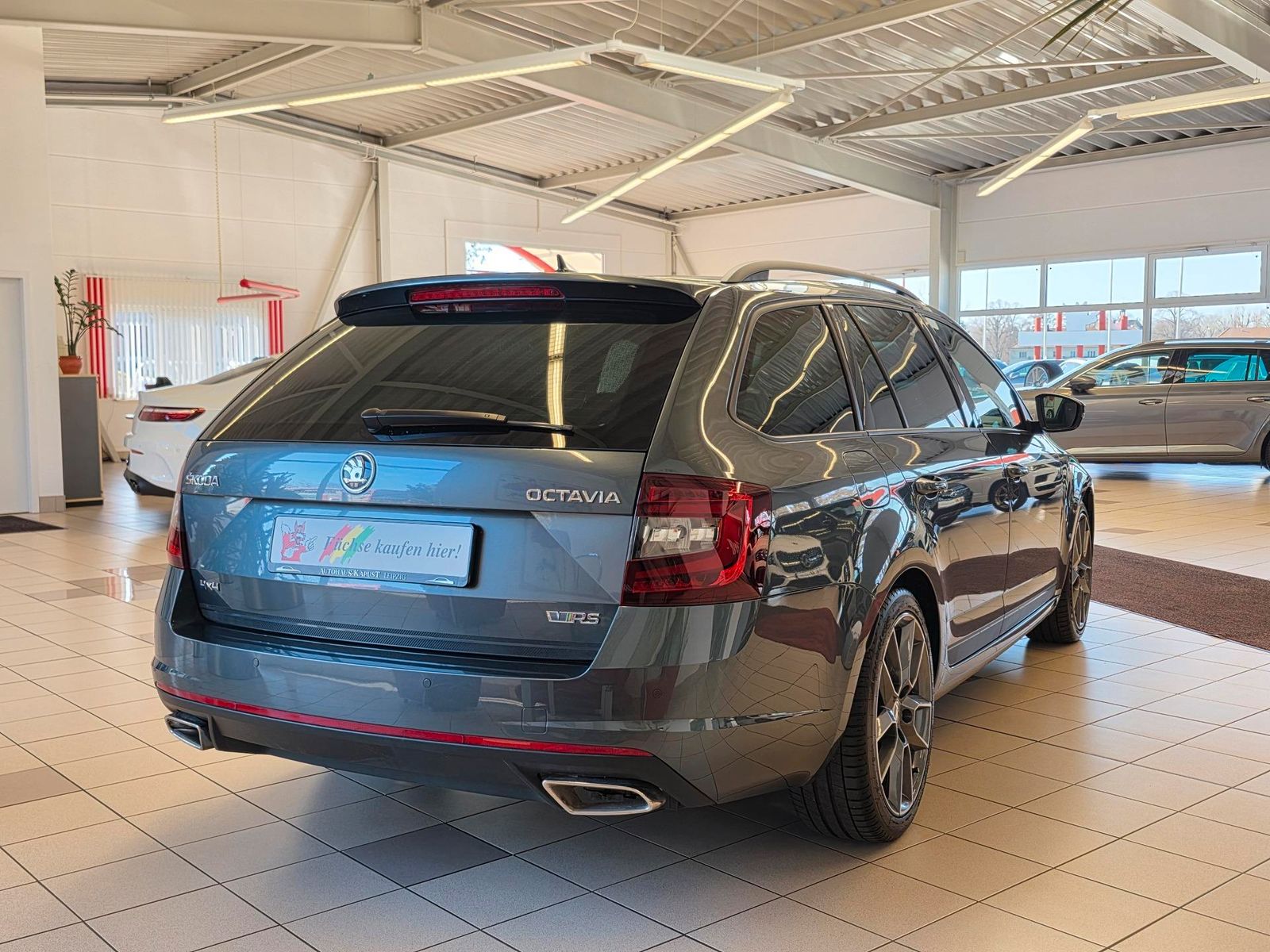 Fahrzeugabbildung SKODA Octavia 2.0 TDI RS 4x4 /1.Hd/LED/Navi/CarPlay