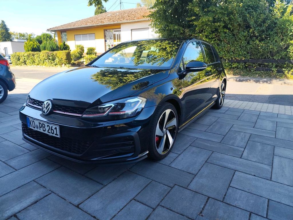 Image of Volkswagen Golf