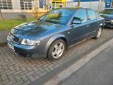 Audi audi a4 b6 3.0 v6  220ps S-Line - Audi A4 aus 2003: Line