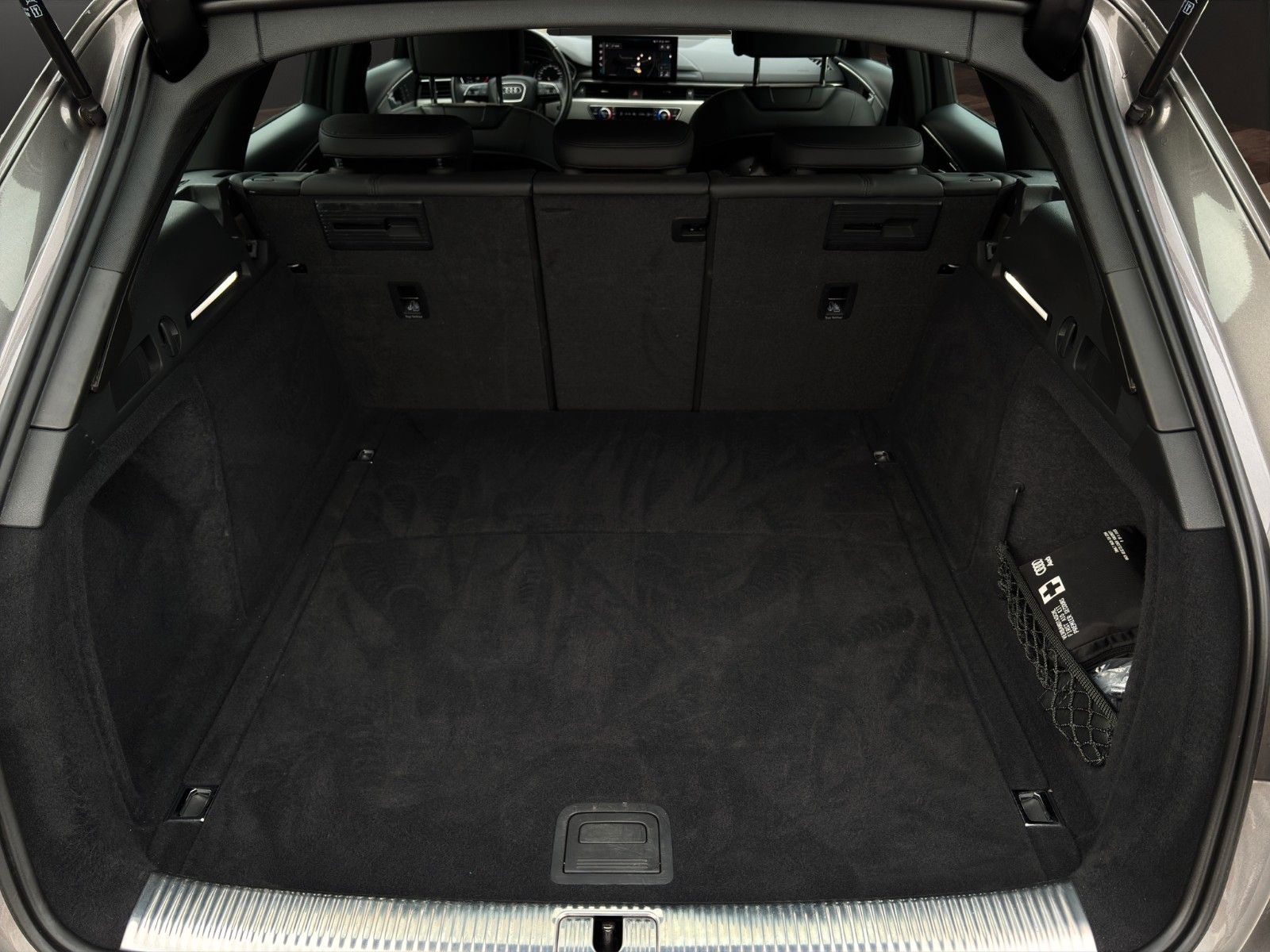 Fahrzeugabbildung Audi A4 Avant *S-line*Elektr.Sitze*ACC*Carplay*Leder