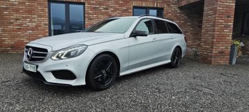 Mercedes E 220 - 1