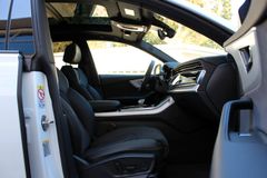 AUDI Q8 50 TDI quattro/ S-LINE/ PANO/ MATRIX/ STANDHZ AUDI Q8 50 TDI quattro/ S-LINE/ PANO/ MATRIX/ STANDHZ