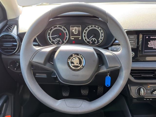 Fabia 1.0 MPI Active KLIMA PDC LED SCHEINWERFER