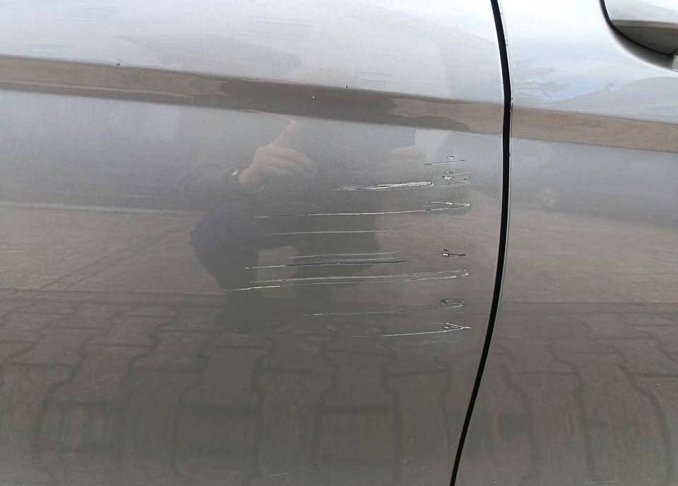 Mercedes-Benz C200 2011 — photo 11