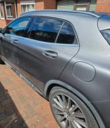 Mercedes-Benz GLA 250 4MATIC DCT - AMG - Mercedes-Benz GLA 250 von privat