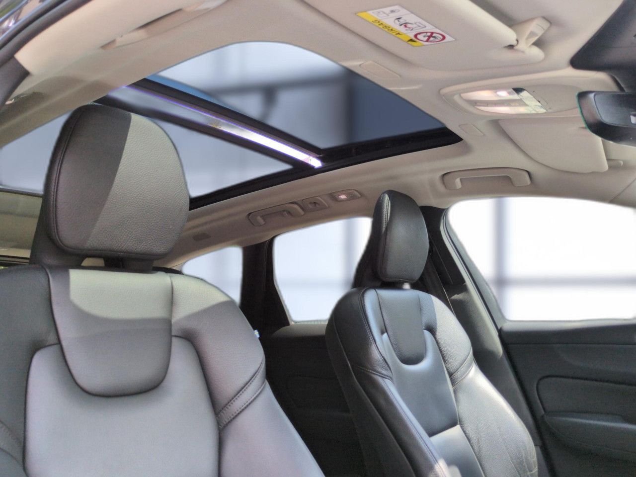 Volvo XC60 - Bild 23