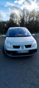 Renault Scenic 2 - Renault Scenic aus 2004: 2.2