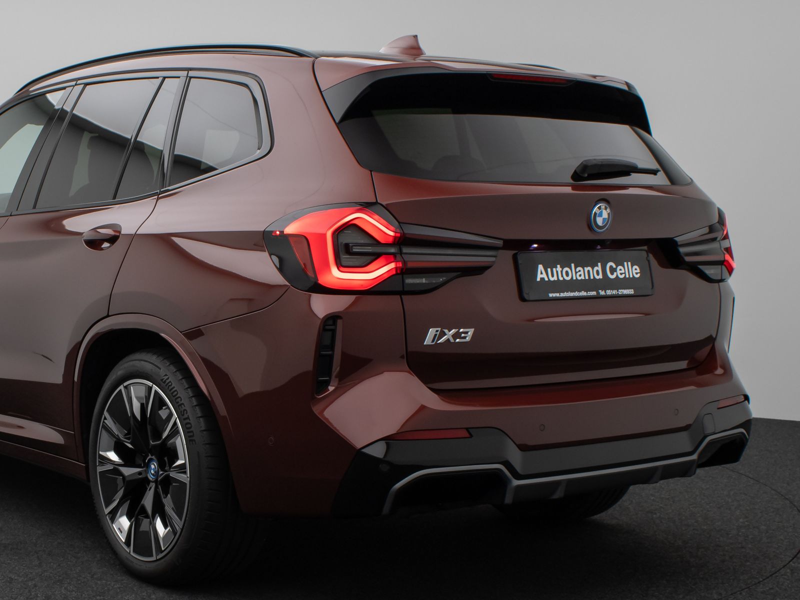 Fahrzeugabbildung BMW iX3 Impressive MSport Panorama Laser 360°HUD H/K