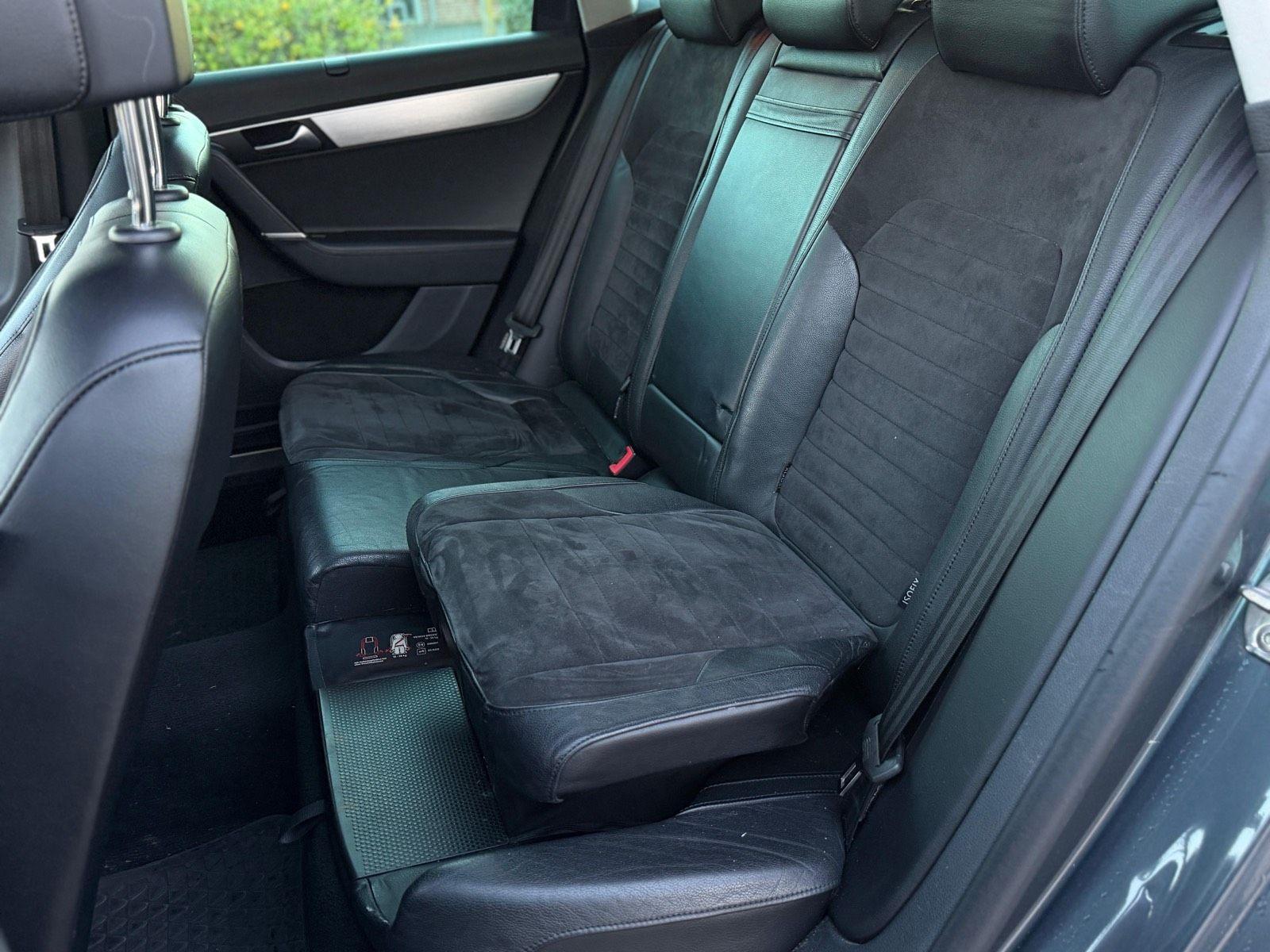 Volkswagen Passat 2012 — photo 12