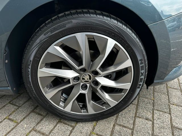 Fabia Combi Clever Best of LED;ACC;NAV,PDC;PANO