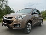 Hyundai ix35 2.0/Automatik/Navi/R.F.Kam/P.Dach/Garantie - Hyundai ix35 in Ludwigshafen