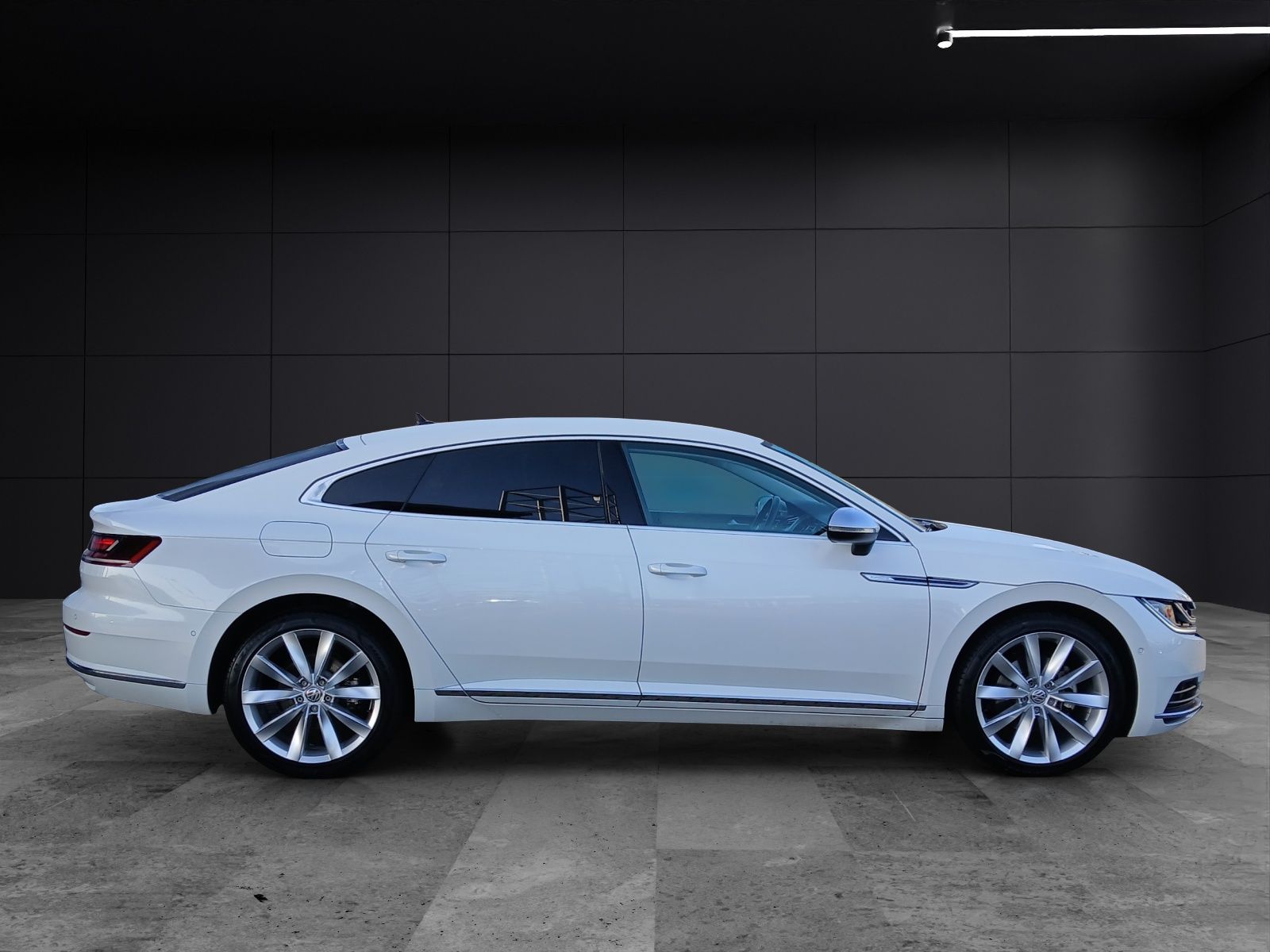 Fahrzeugabbildung Volkswagen Arteon TDI Elegance DSG LED Navi ACC RFK SH 19"