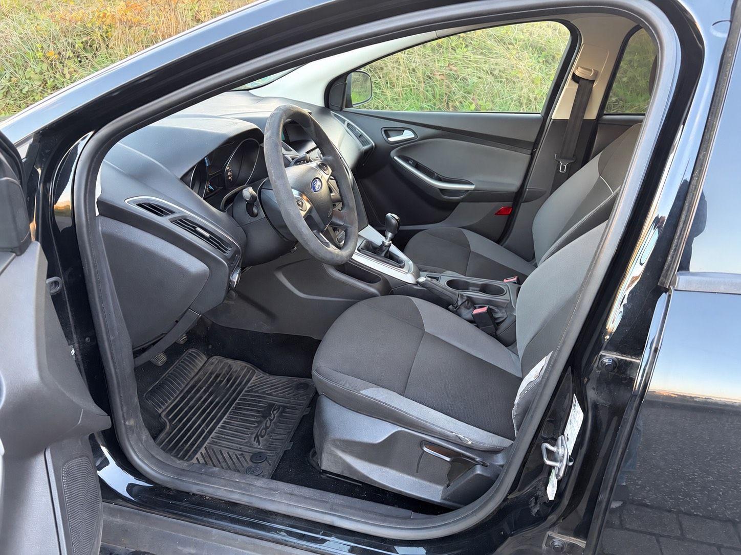 Ford Focus 2013 — photo 7