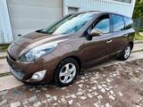Renault Grand Scenic LUXE 1.9dci 7sitze/NE... - gebrauchte Renault Grand Scenic aus dem Jahr 2010