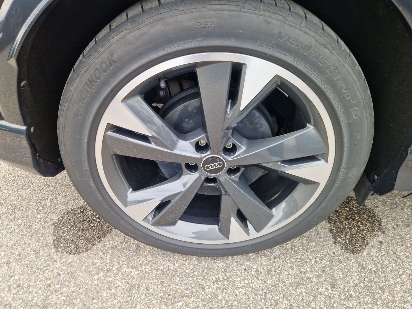 Audi Q4 e-tron - Bild 14