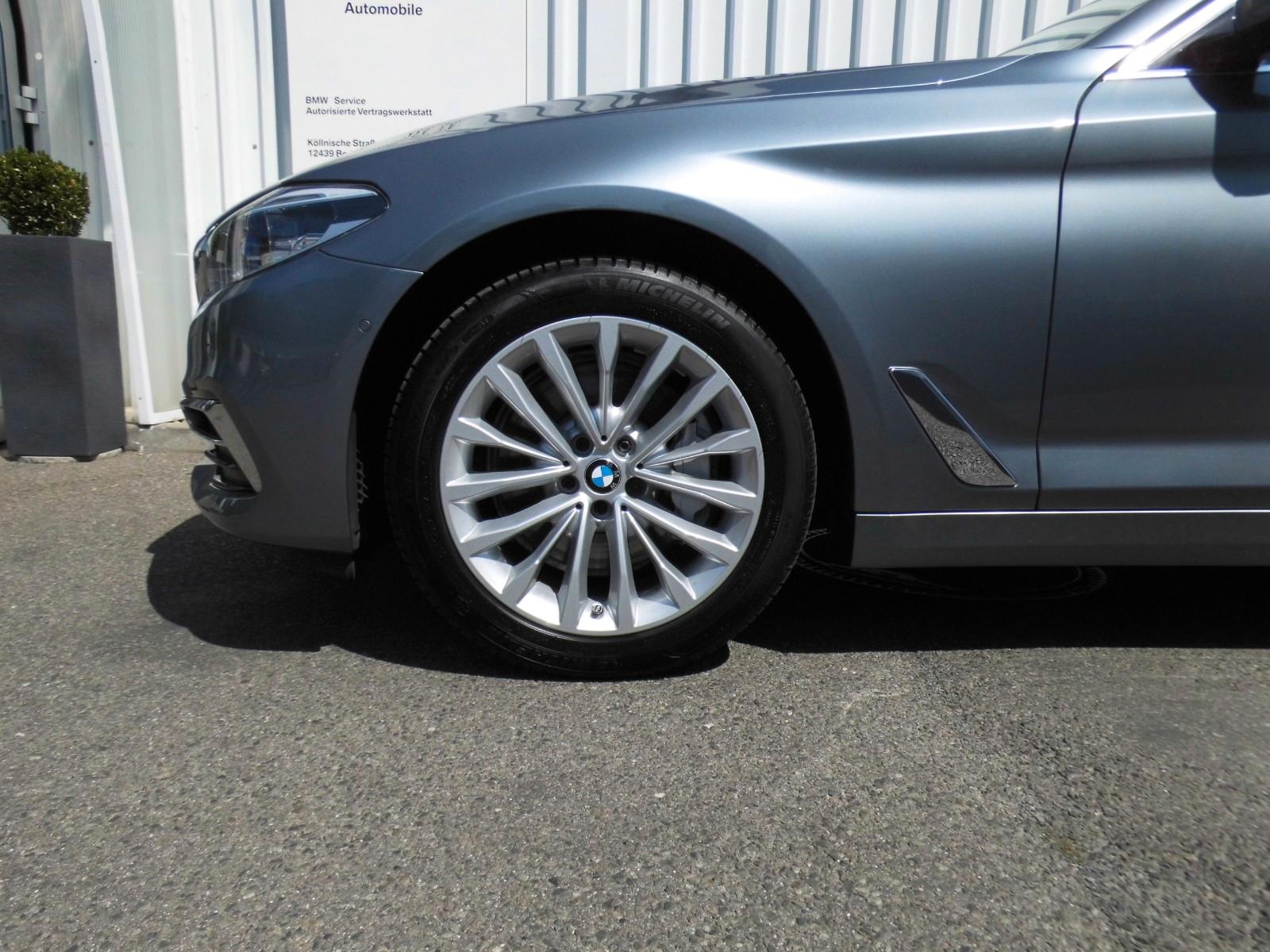 BMW 530 i xDrive Luxury Line ad.FW LRH AHK LED StH