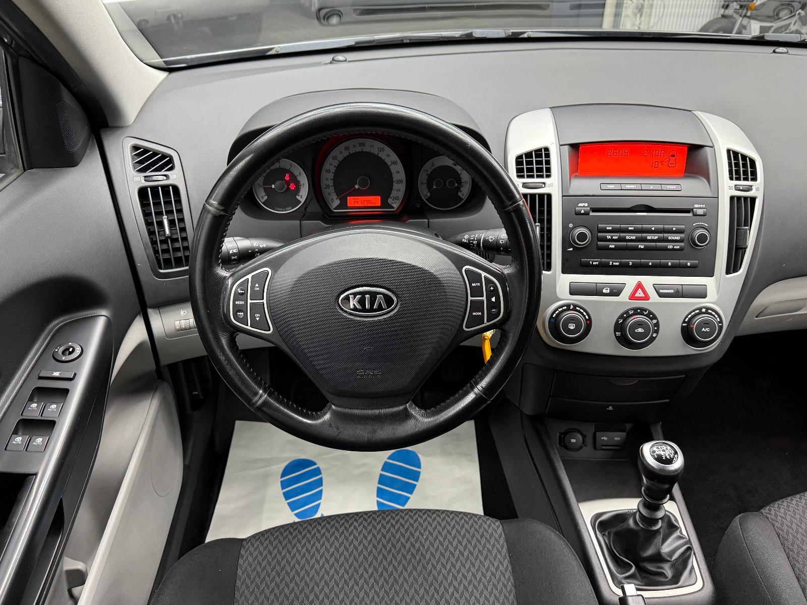 Kia cee'd Sportswagon EX 1.4 / Klimaanlage