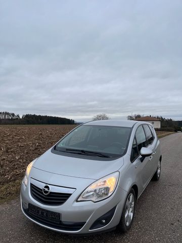 Opel Meriva B Design Edition