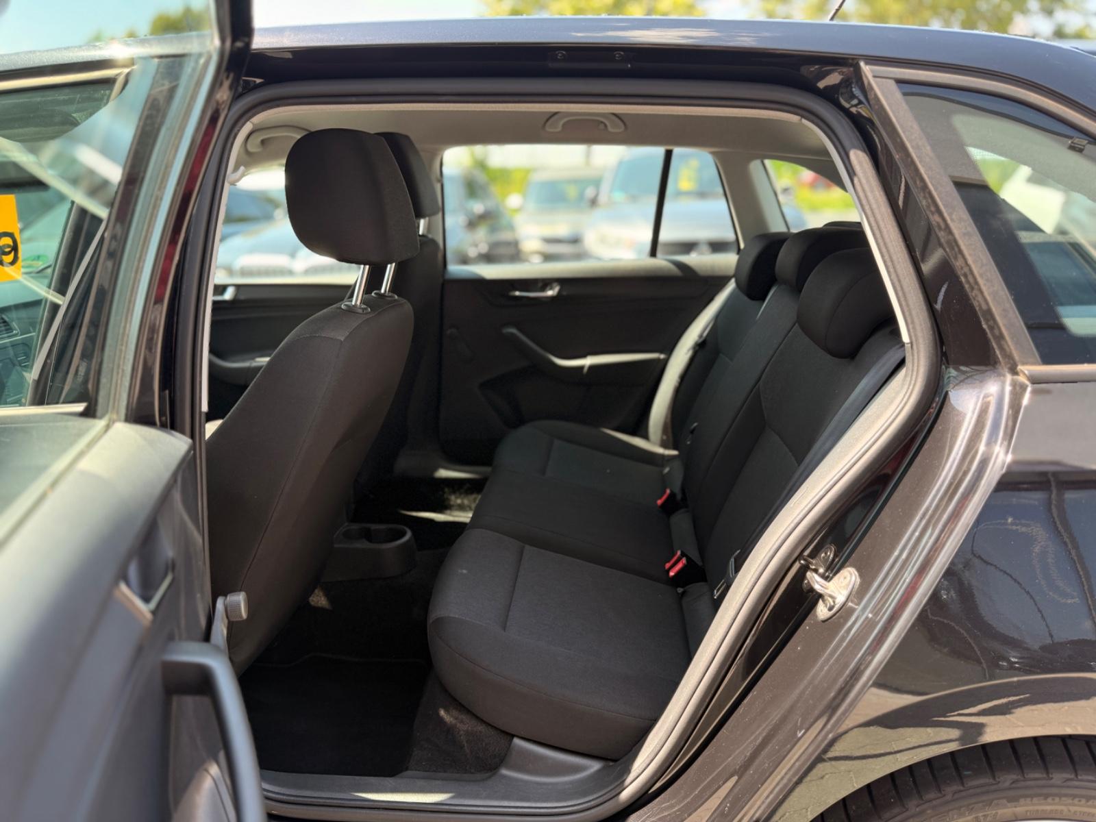 Skoda Rapid Spaceback 1.0 TSI Klima Tüv NEU