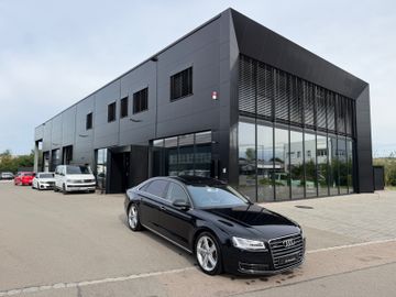 Audi A8 - 1