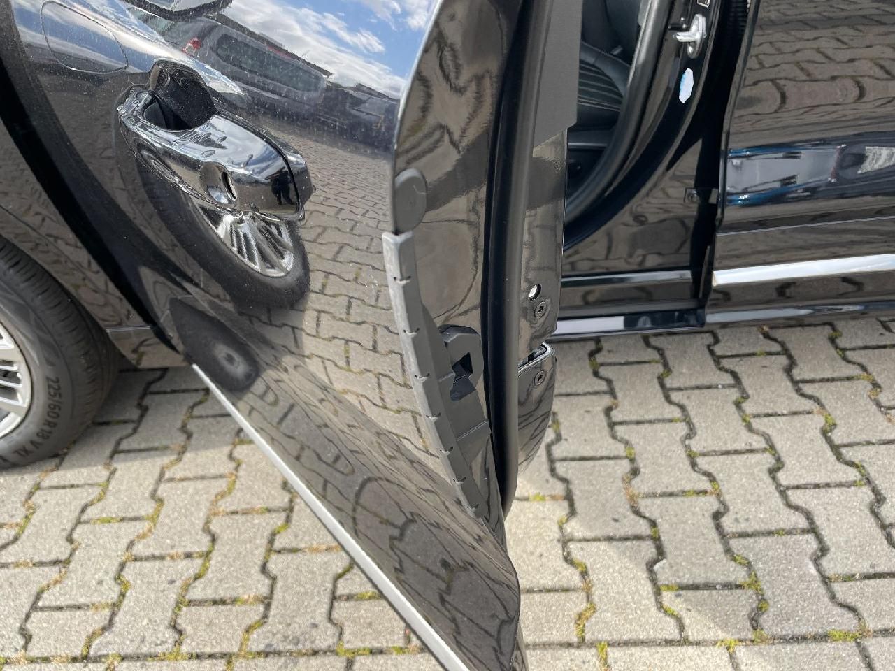 Fahrzeugabbildung Ford Kuga Plug-In Hybrid Vignale
