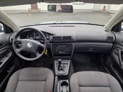 Fahrzeugabbildung Volkswagen Passat Variant 2.0 Basis HU 07/2027